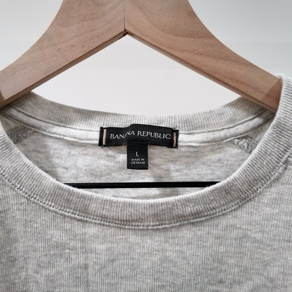 Banana Republic | Double Knit Crew Neck T-Shirt | Light Gray | Size Large - Picture 5 of 10